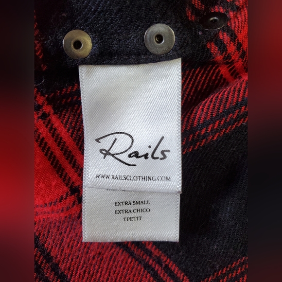 Rails Owen Cherry Patch button down - Picture 14 of 16